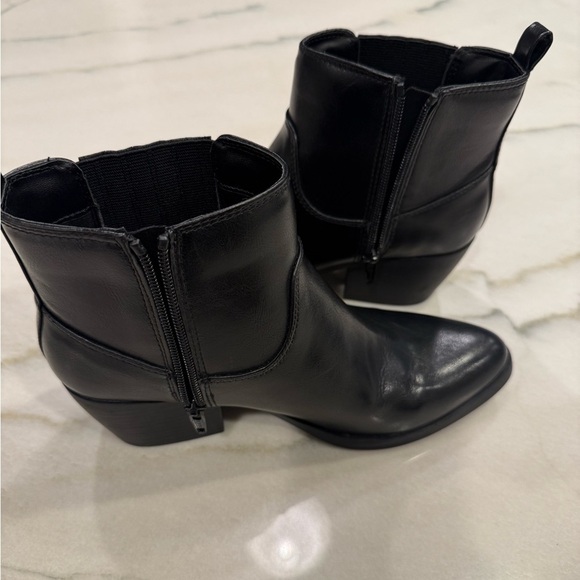 Old Navy Ankle Boots Size 8 Black Faux Leather - Picture 13 of 15